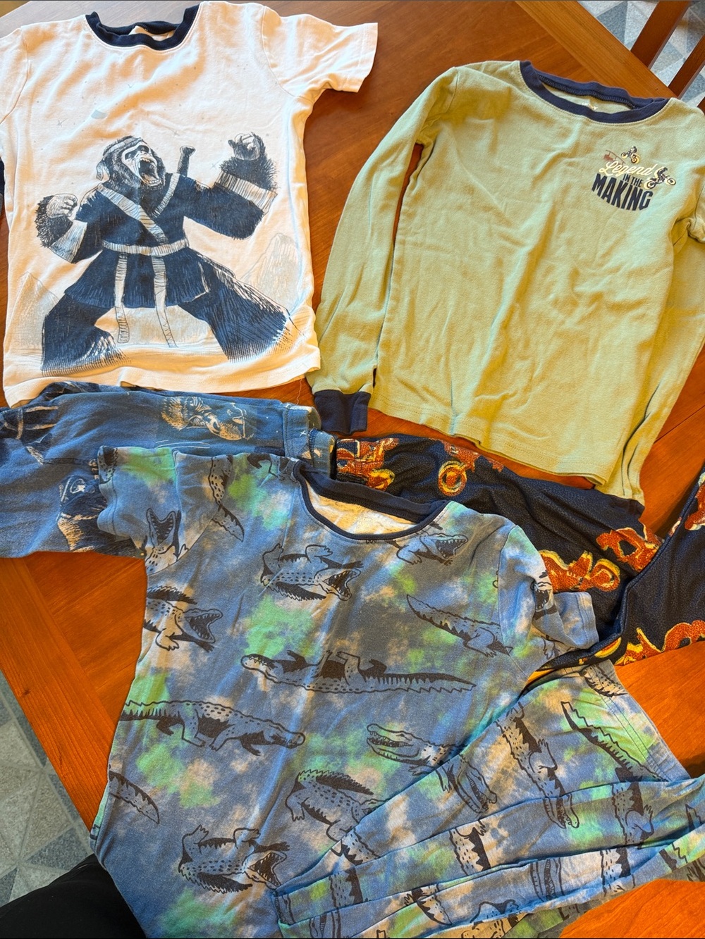 3 Big boy pajama sets Carter's size 14